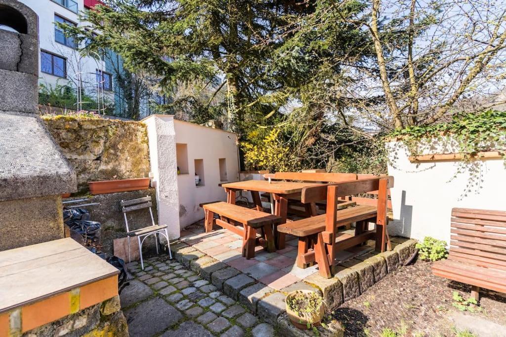 Apartman Vishegrad Karlovy Vary Exterior photo