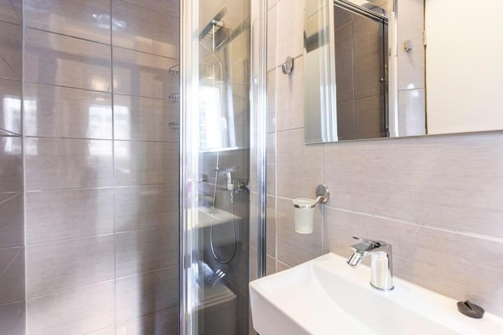 Apartman Vishegrad Karlovy Vary Exterior photo